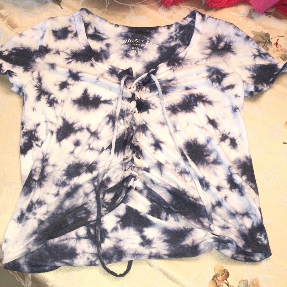 Tie dye lace up tee